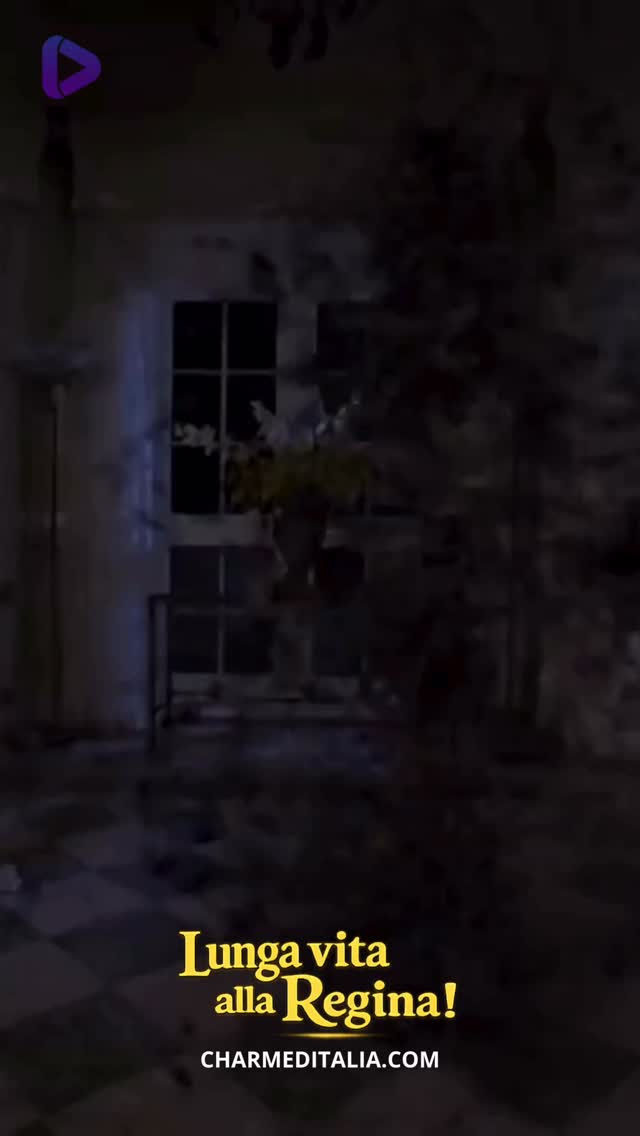 Phoebe è ormai passata alla malvagità, ma quando aiuta le sorelle a salv...